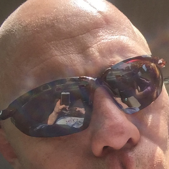 Meet your Posher, Austin - Picture 2 of 2